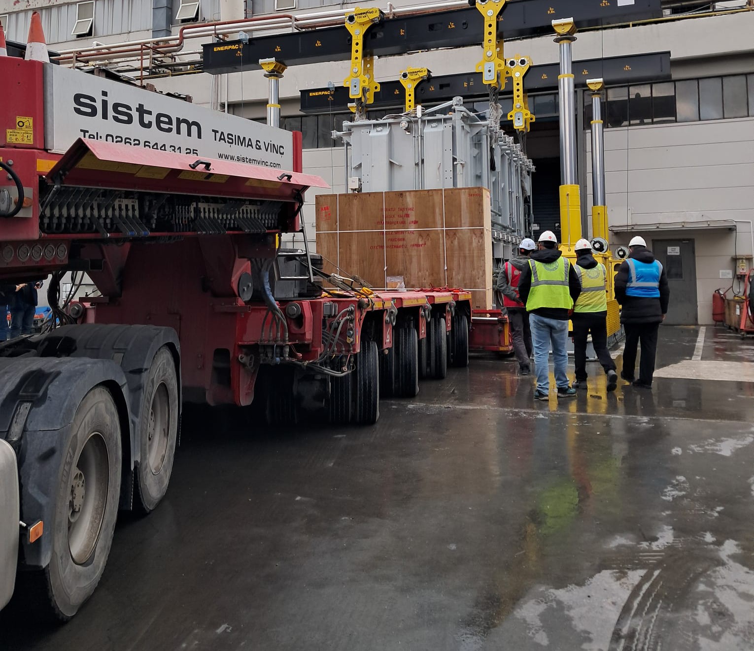 Kartal - Haydarpaşa Limanı Trafo Nakliyesi